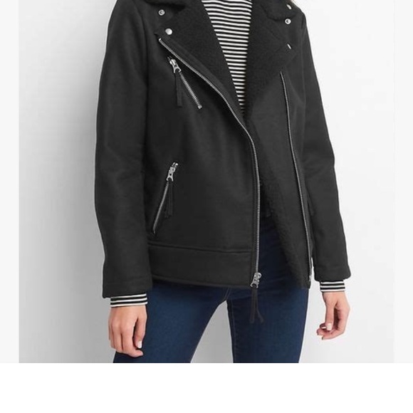 ISO- looking for a size XXL - asymmetrical sherpa moto jacket from GAP - Picture 4 of 5